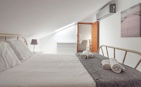 Nazaré 2BR Near Beach